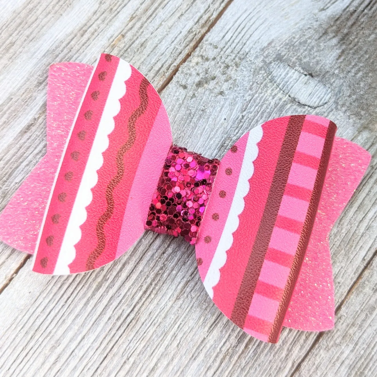 2.5" Valentine Glitter Bow