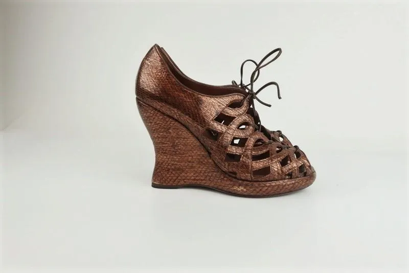 Bottega Veneta Lace-Up Booties Copper Snakeskin Size 39 Peep Toe Platform Wedge