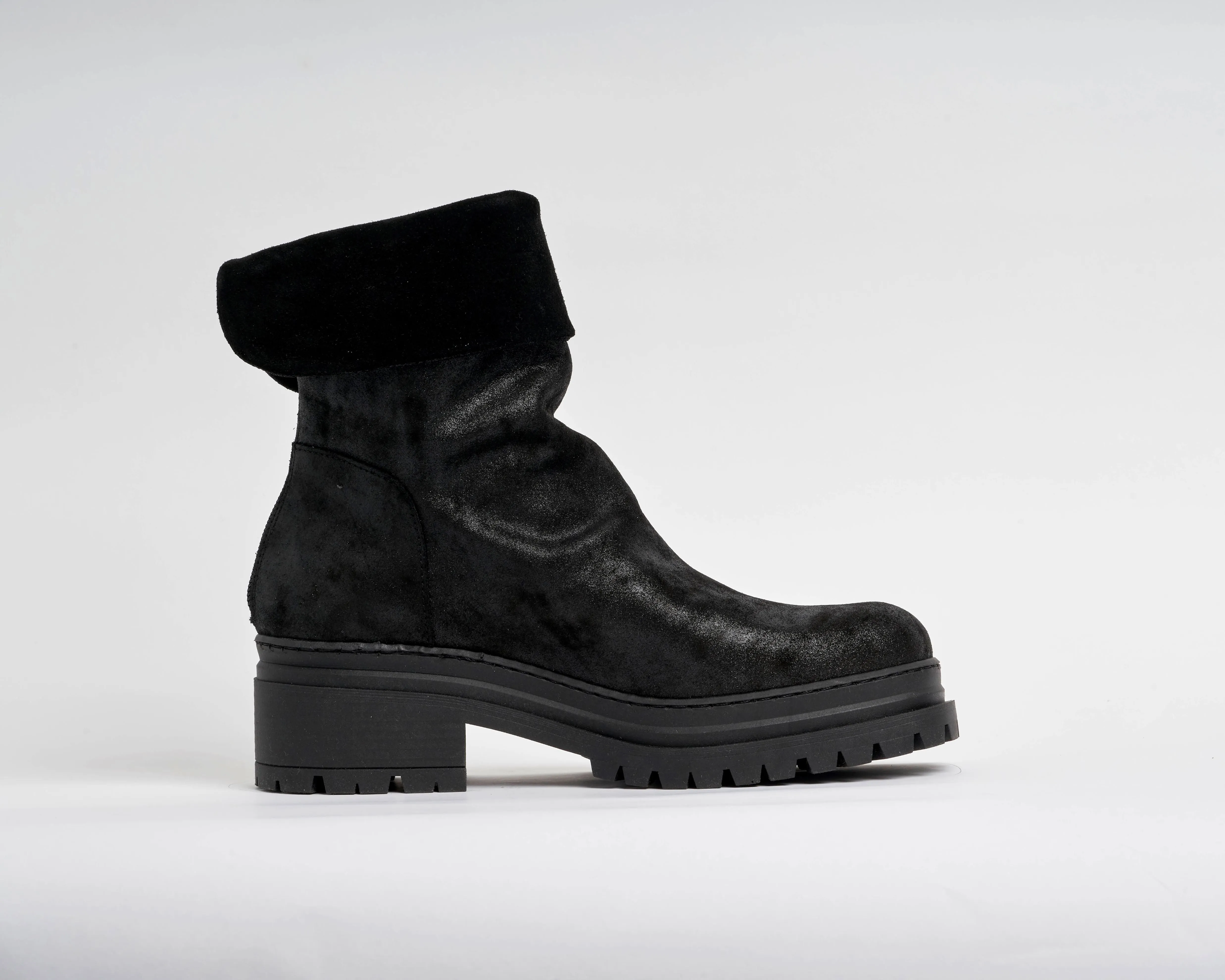 CT10739-FW24