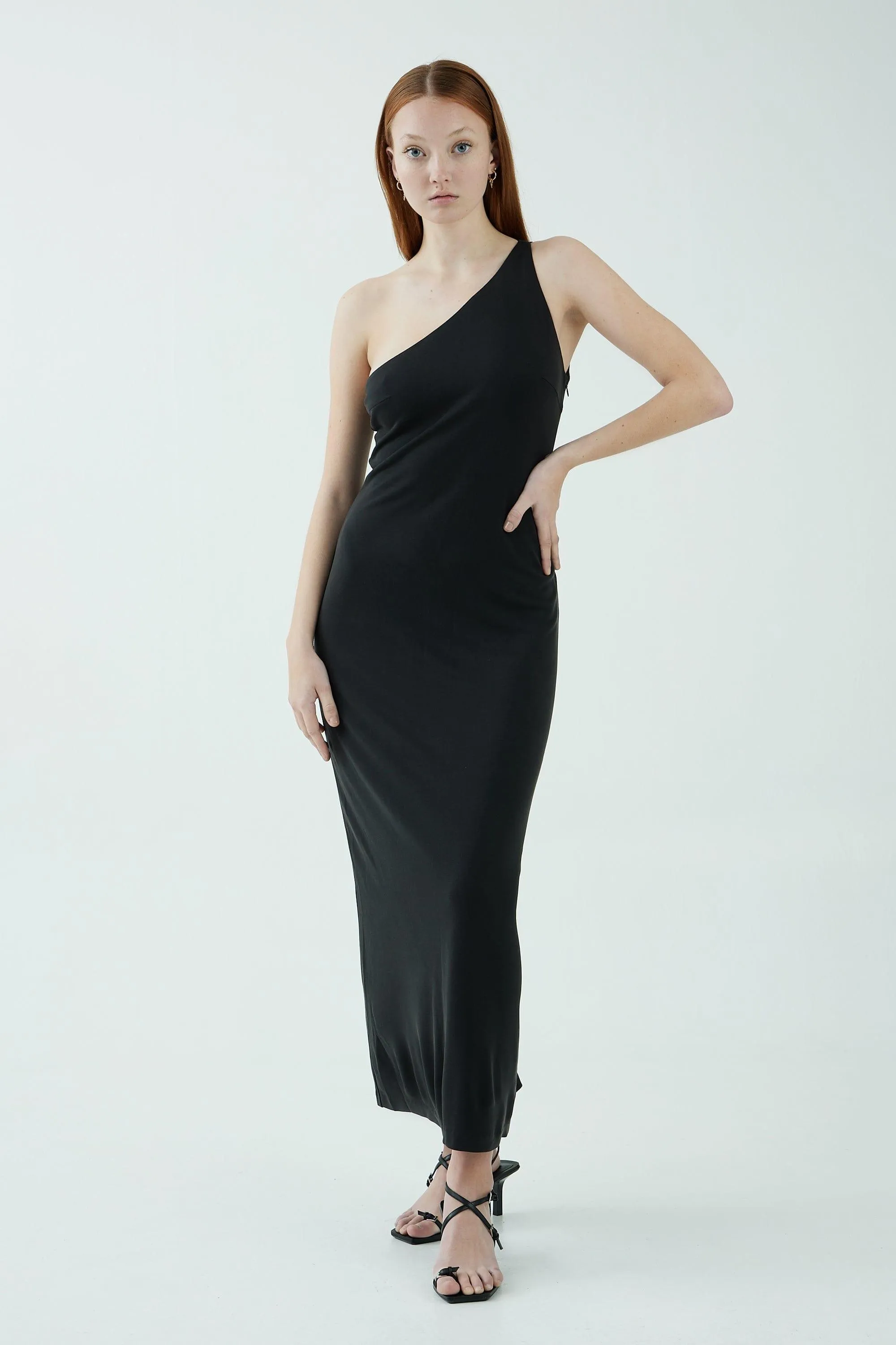 MODE ONE SHOULDER BACK OUT MAXI | WASHED BLACK | FINAL SALE